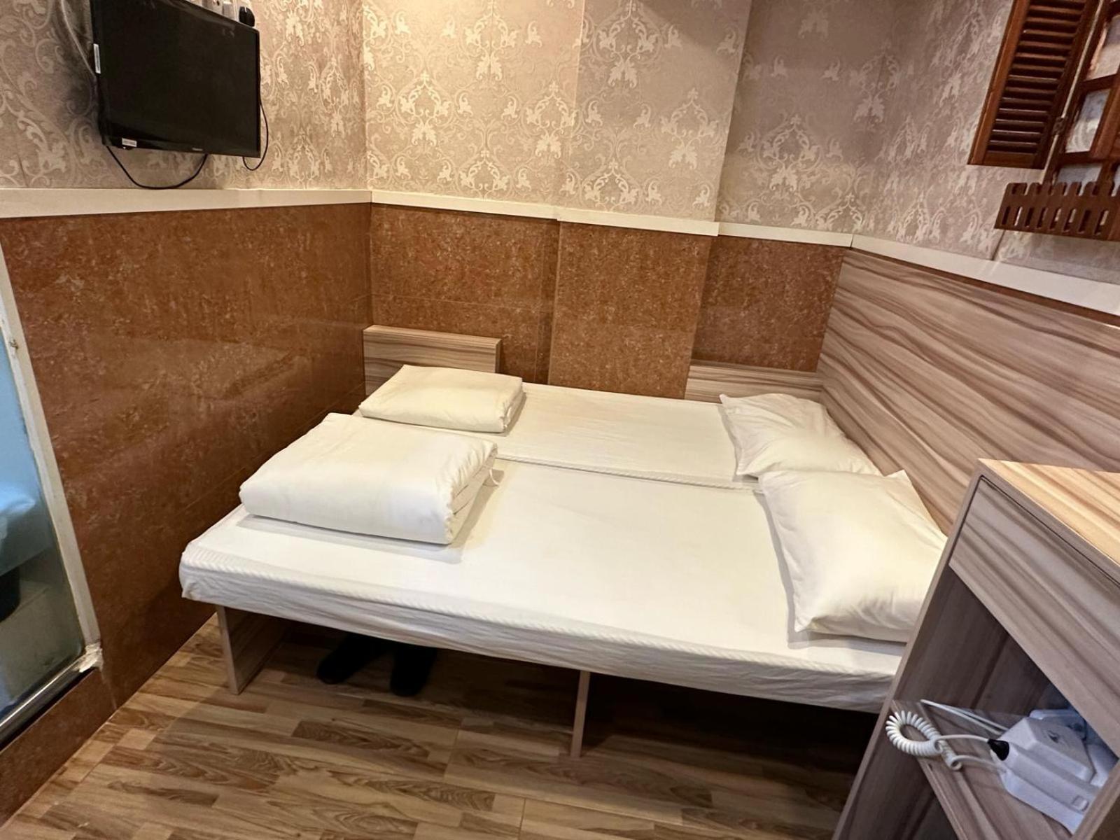 New Garden Hostel Гонконг Экстерьер фото