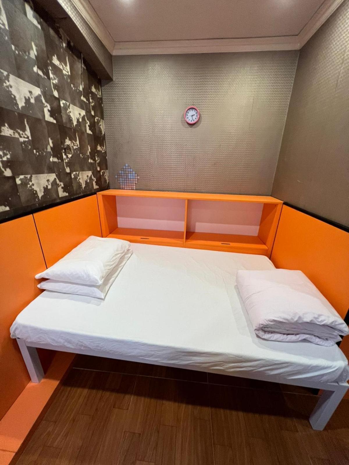 New Garden Hostel Гонконг Экстерьер фото